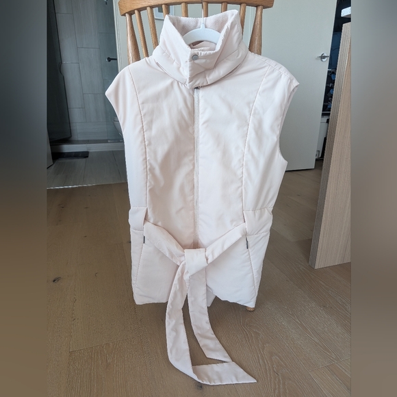 ADAY City Summits Vest - Cream - Size Medium - Picture 2 of 9